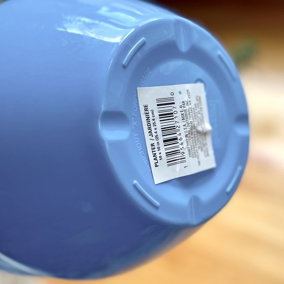 🫐 NWT Periwinkle Blue 10” Planter Flower Pot - Picture 10 of 10